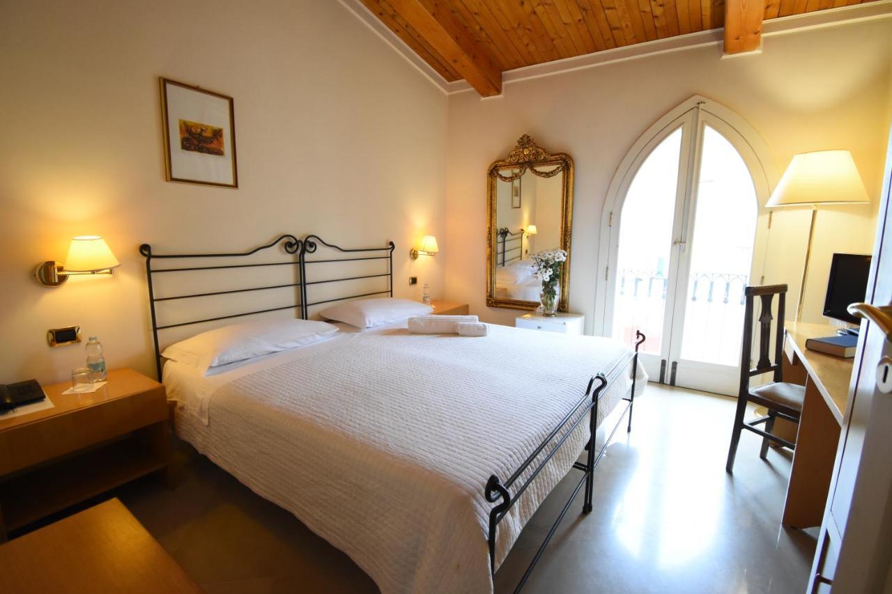 Palazzo Sottile Meninni - Classic Rooms Experience Gravina in Puglia Exterior foto